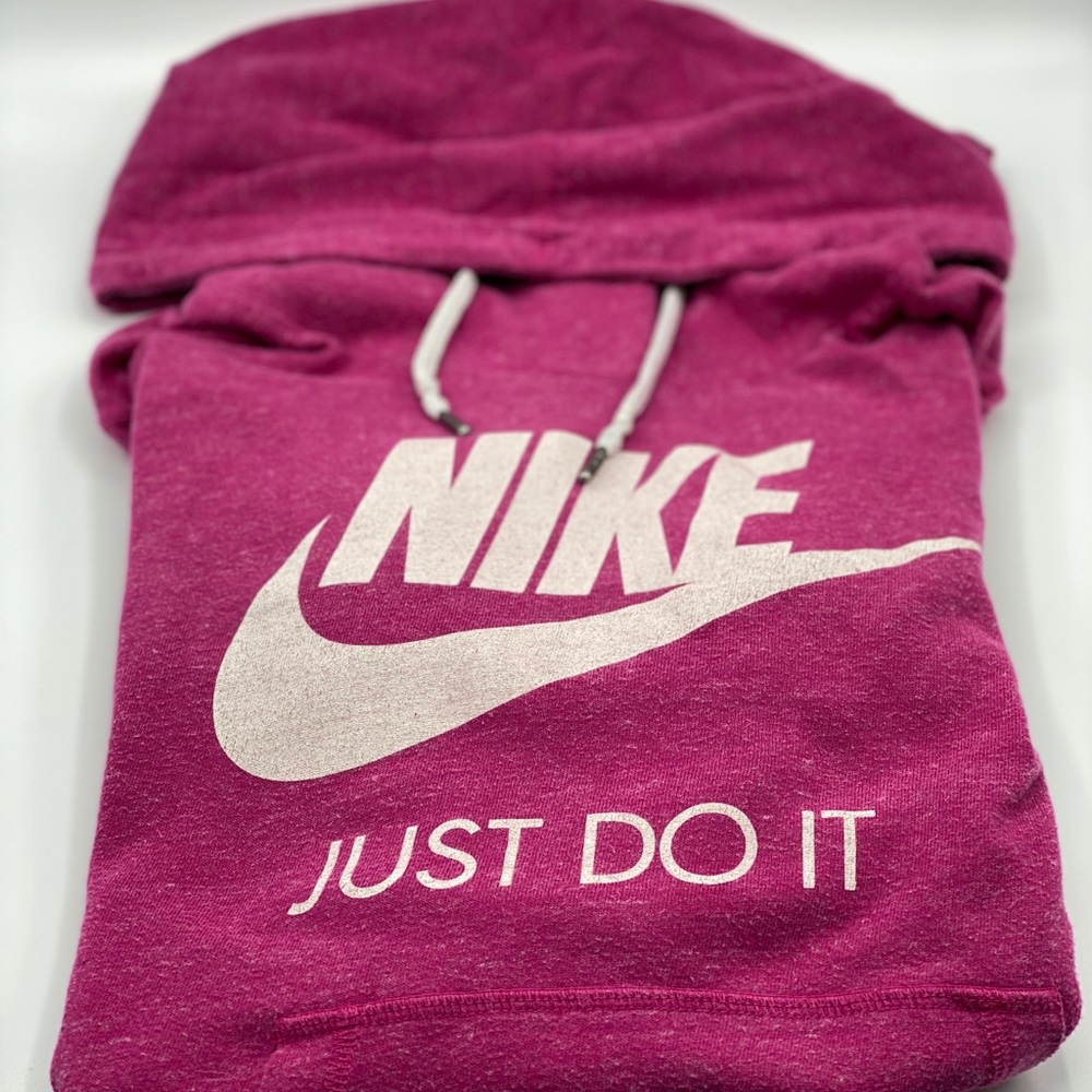 Women’s Nike Pullover Hoodie